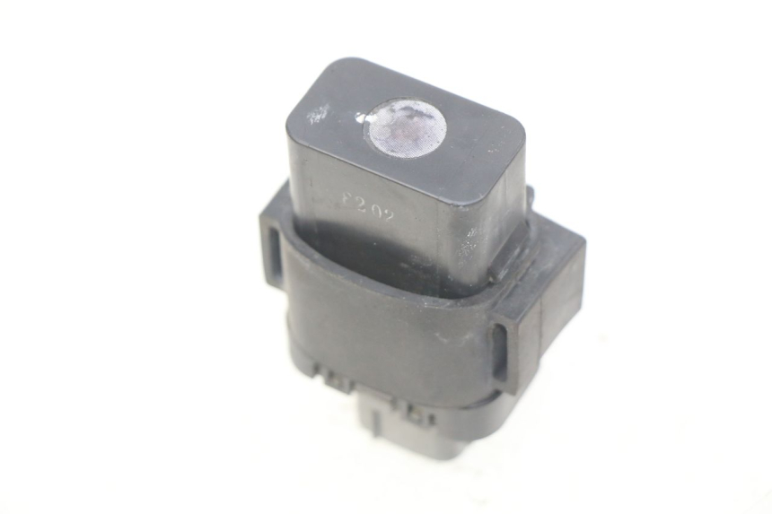 photo de ELECTRICAL RELAY HONDA CB R 1000 (2018 - 2023)