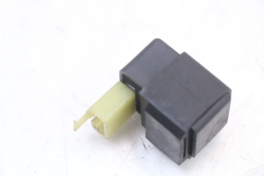 photo de ELECTRIC RELAY HONDA NTV DEAUVILLE 650 (1998 - 2001)