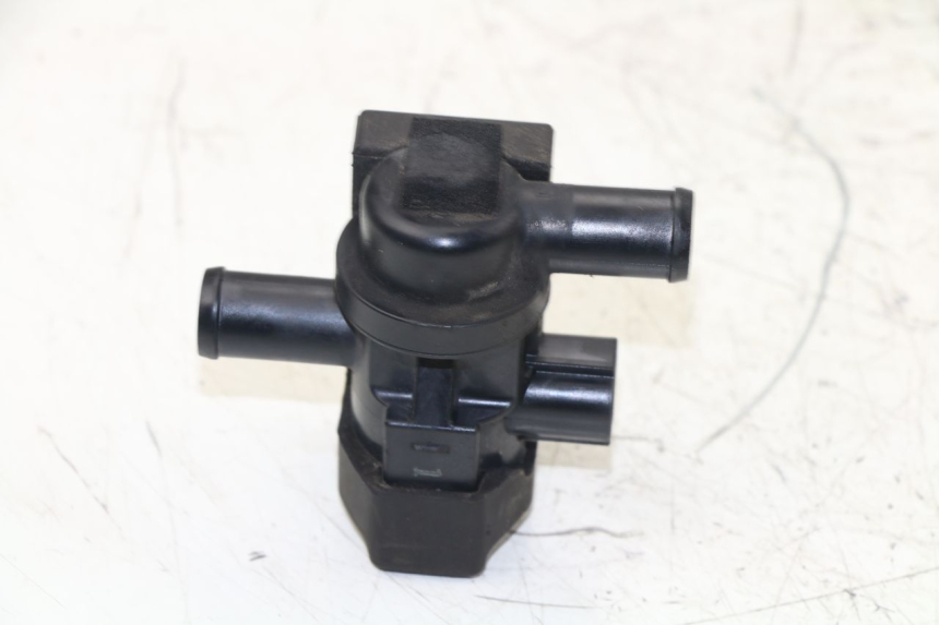photo de RELAY KAWASAKI ER-6 ER6 F 650 (2009 - 2011)
