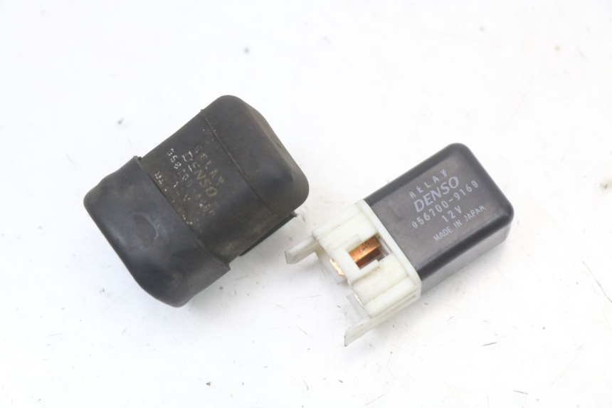 photo de ELECTRICAL RELAY KAWASAKI ZR7 ZR-7 S 750 (1999 - 2004)