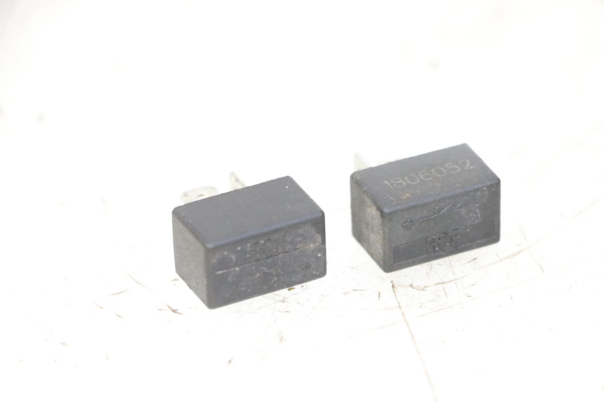 photo de ELECTRICAL RELAY PEUGEOT KISBEE 4T 50 (2018 - 2022)