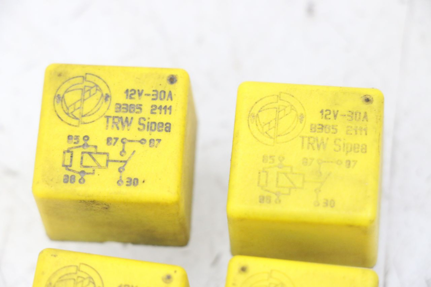 photo de ELECTRICAL RELAY PIAGGIO MP3 LT 400 (2007 - 2012)