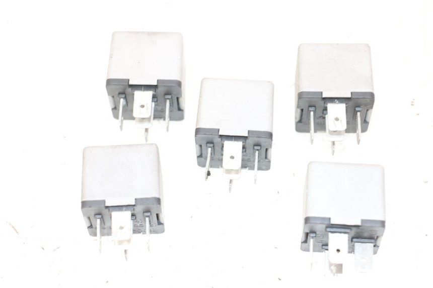 photo de ELECTRICAL RELAY PIAGGIO MP3 500 (2014 - 2016)