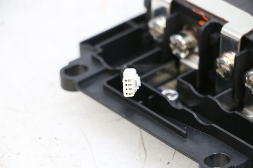 photo de RELAY YAMAHA NEO'S CORE 1 (2022 - 2026) - Fixing points details