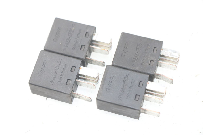 photo de RELAY PEUGEOT SATELIS 500 (2007 - 2013)
