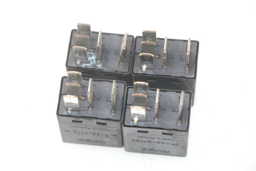 photo de RELAY PEUGEOT SATELIS 500 (2007 - 2013)