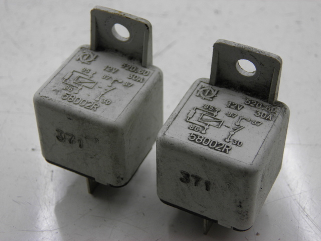 photo de RELAY PIAGGIO BEVERLY 125 (1998 - 2005)