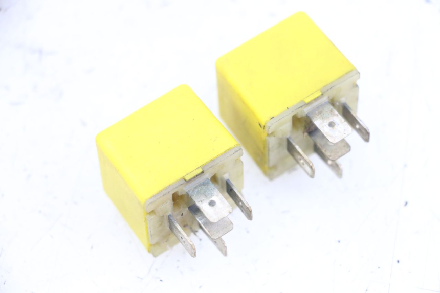 photo de ELECTRICAL RELAY PIAGGIO MP3 125 (2006 - 2014)