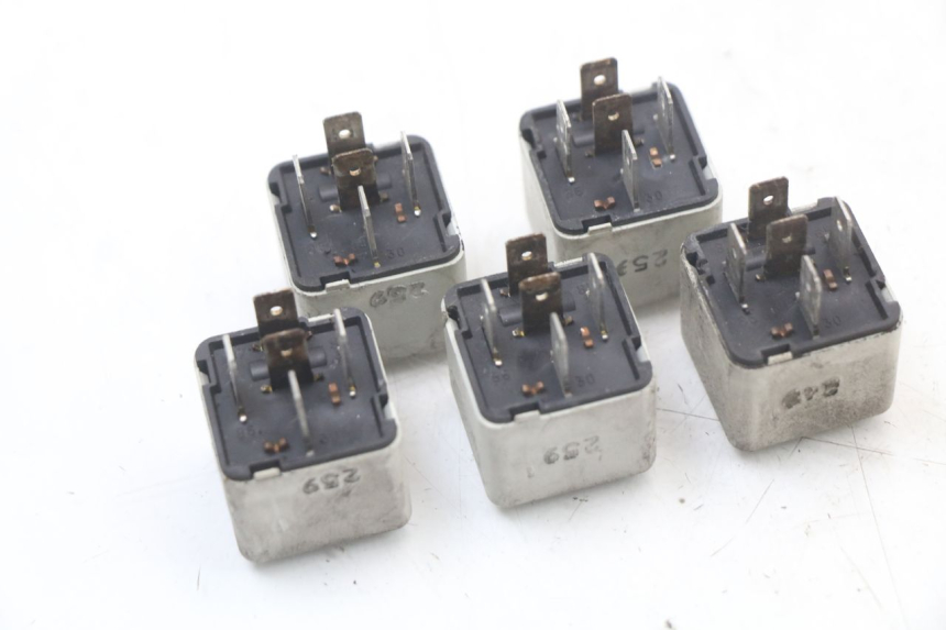 photo de ELECTRICAL RELAY PIAGGIO MP3 LT 400 (2007 - 2012)