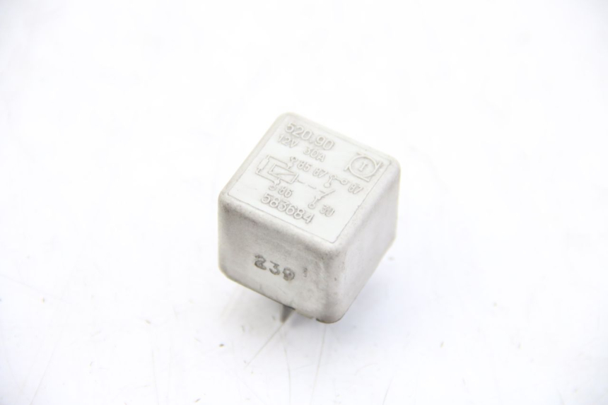 photo de ELECTRICAL RELAY PIAGGIO VESPA GTS SUPER IE 125 (2009 - 2016)