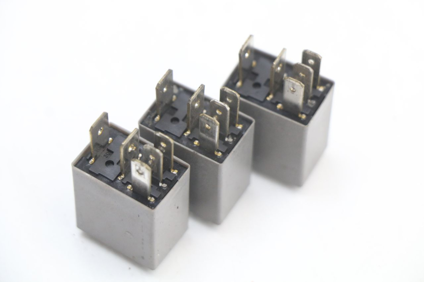 photo de ELECTRICAL RELAY PIAGGIO X10 125 (2012 - 2017)