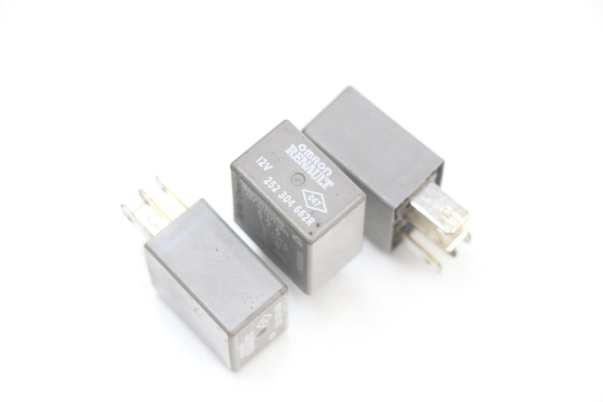 photo de ELECTRICAL RELAY PIAGGIO X10 125 (2012 - 2017)