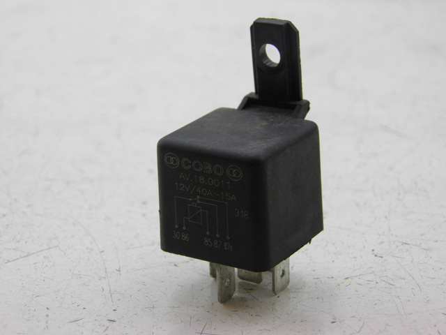 photo de ELECTRIC RELAY PIAGGIO XEVO - X EVO 125 (2007 - 2016)