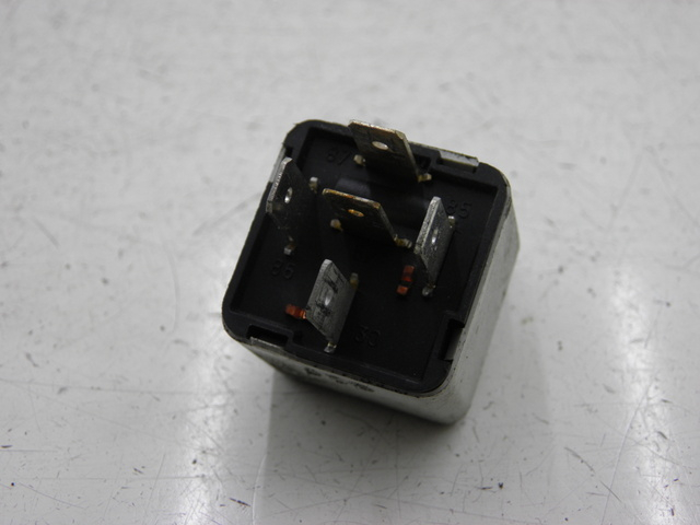 photo de RELAY PIAGGIO XEVO - X EVO 125 (2010 - 2015)