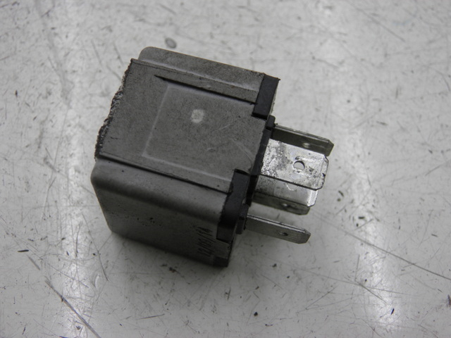 photo de RELAY PIAGGIO XEVO - X EVO 125 (2010 - 2015)