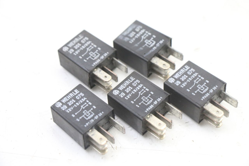 photo de RELAY PEUGEOT SATELIS 125 (2013 - 2018)