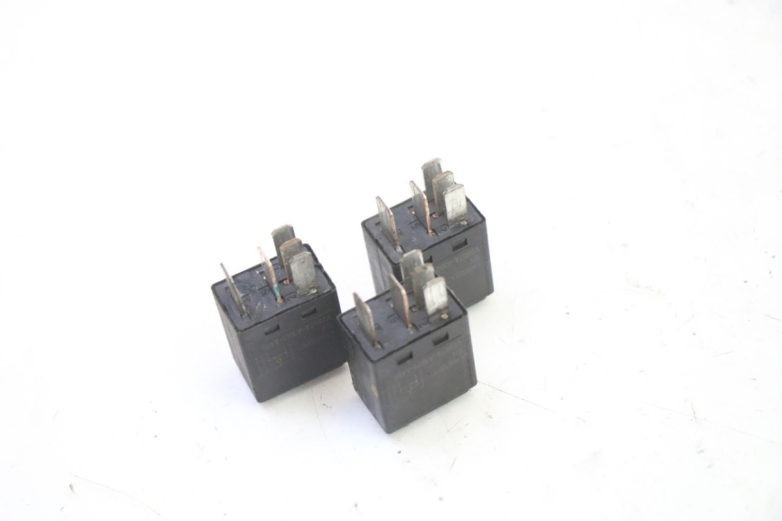 photo de RELAY PEUGEOT SATELIS 250 (2006 - 2012)