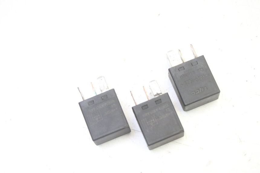 photo de RELAY PEUGEOT SATELIS 250 (2006 - 2012)