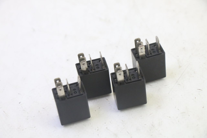 photo de RELAY PEUGEOT SATELIS 125 (2013 - 2018)