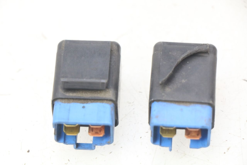 photo de ELECTRIC RELAY SUZUKI SIXTEEN 125 (2008 - 2010)