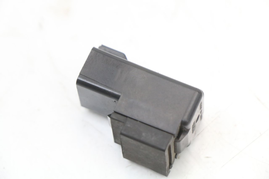 photo de ELECTRICAL RELAY SUZUKI UH BURGMAN 125 (2002 - 2006)