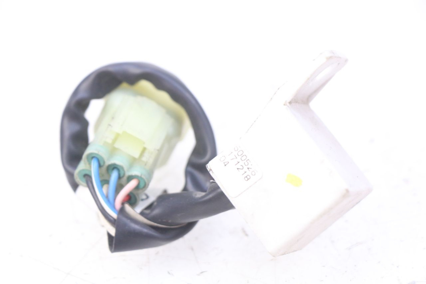 photo de ELECTRICAL RELAY PIAGGIO VESPA GTS IGET ABS 125 (2017 - 2023)
