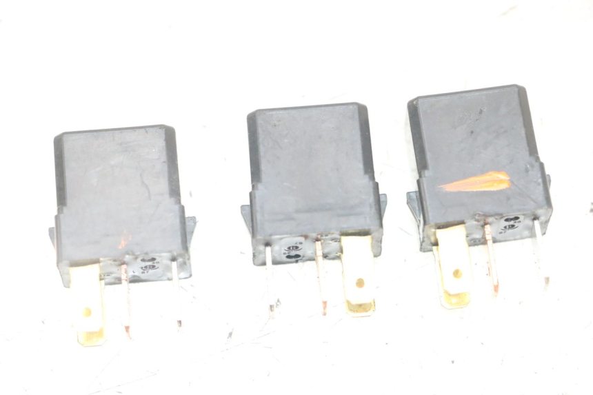 photo de ELECTRICAL RELAY YAMAHA XMAX X-MAX 125 (2006 - 2009)