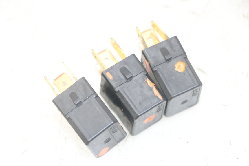 photo de ELECTRICAL RELAY YAMAHA XMAX X-MAX 125 (2006 - 2009)