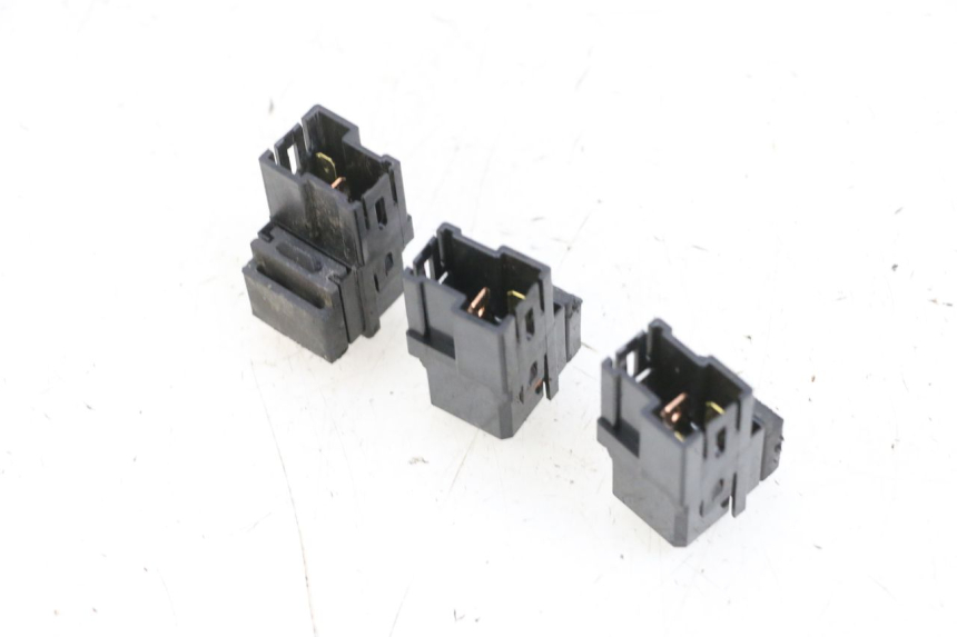 photo de ELECTRICAL RELAY YAMAHA XMAX X-MAX 125 (2006 - 2009) - Zoom on usage condition