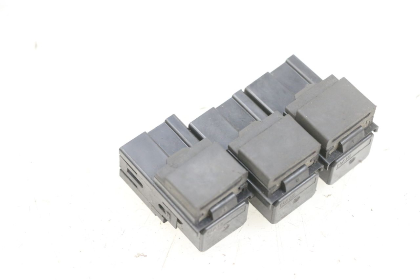 photo de ELECTRICAL RELAY YAMAHA XMAX X-MAX 125 (2006 - 2009) - Component detail