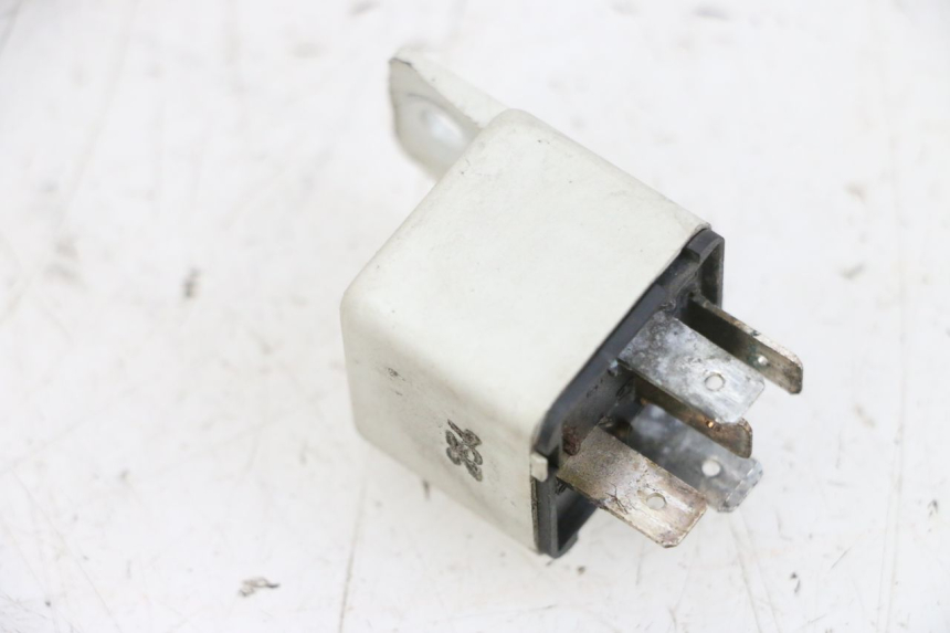 photo de ELECTRICAL RELAY PIAGGIO X8 125 (2004 - 2007) - Zoom on usage condition