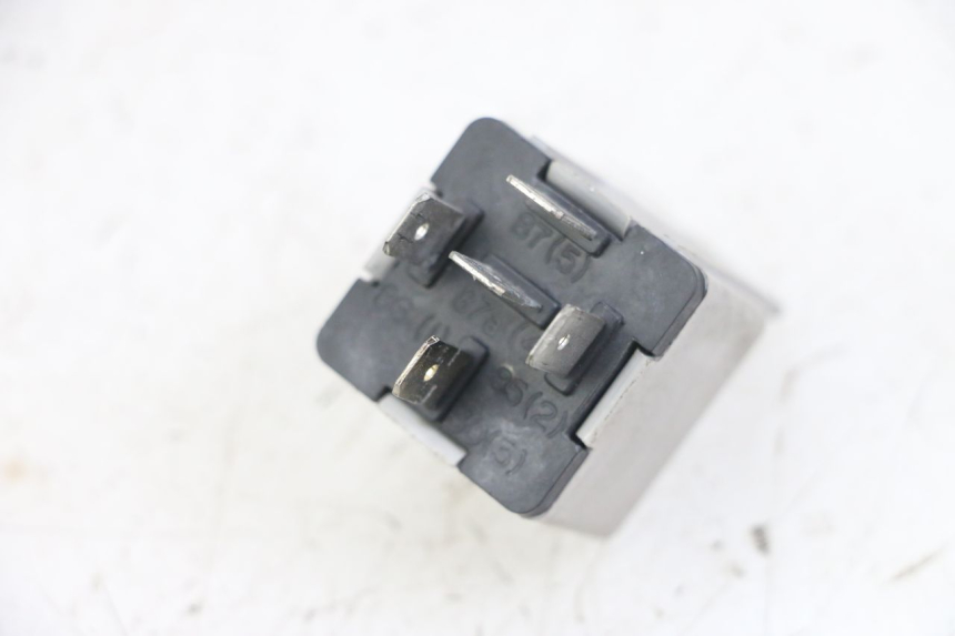 photo de ELECTRIC RELAY PIAGGIO XEVO - X EVO 125 (2007 - 2017) - Component detail
