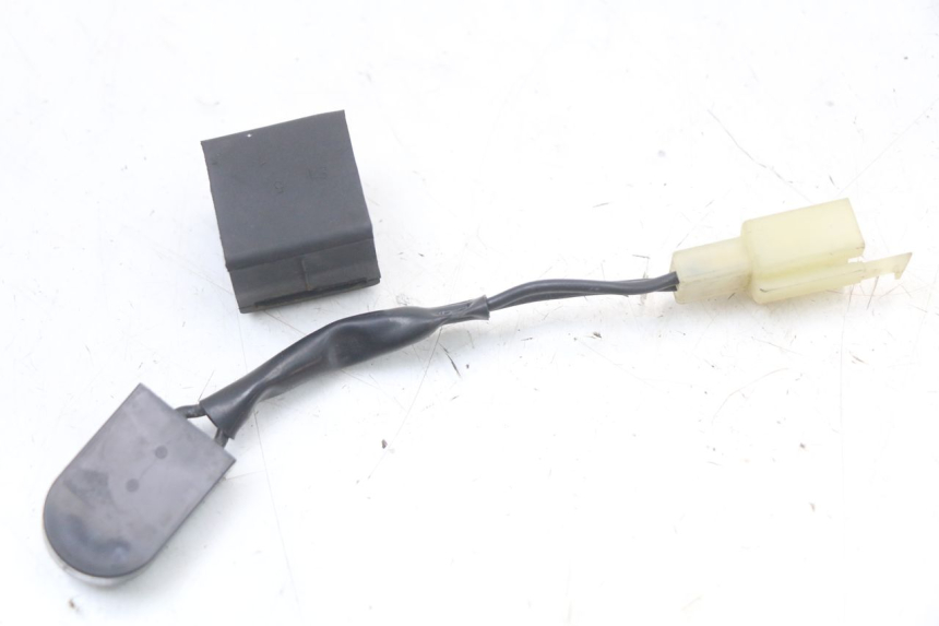 photo de ELECTRICAL RELAY YAMAHA CYGNUS X 125 (2004 - 2007)