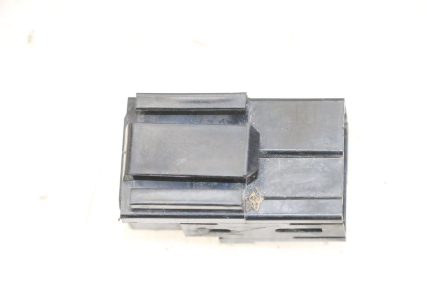 photo de RELAY YAMAHA FZS FAZER 600 (2001 - 2003)