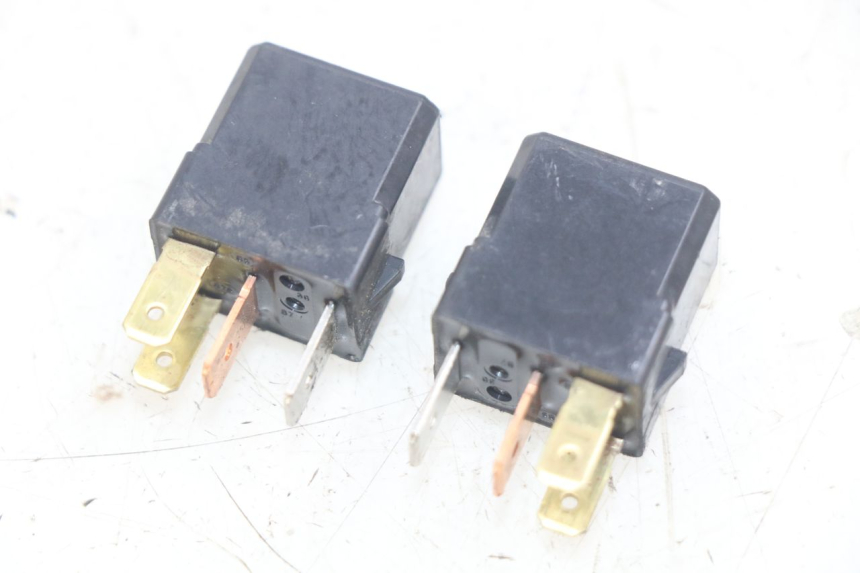 photo de ELECTRICAL RELAY YAMAHA X-MAX XMAX 250 (2006 - 2009)