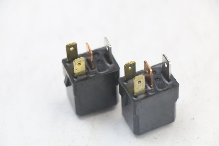 photo de ELECTRICAL RELAY YAMAHA X-MAX XMAX 250 (2006 - 2009)