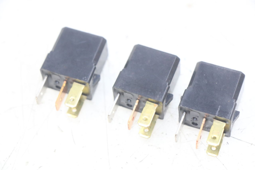 photo de ELECTRICAL RELAY YAMAHA XMAX X-MAX 125 (2006 - 2009)