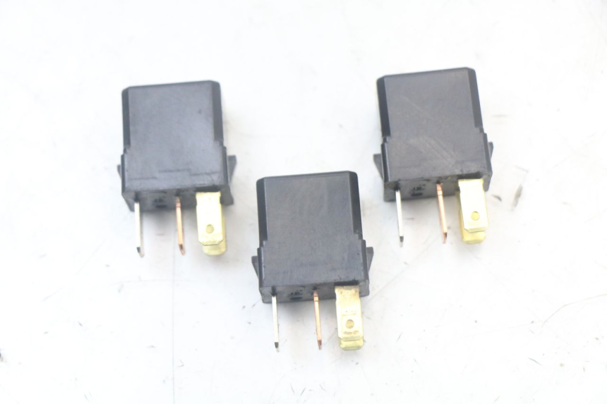 photo de ELECTRICAL RELAY YAMAHA XMAX X-MAX 125 (2006 - 2009)