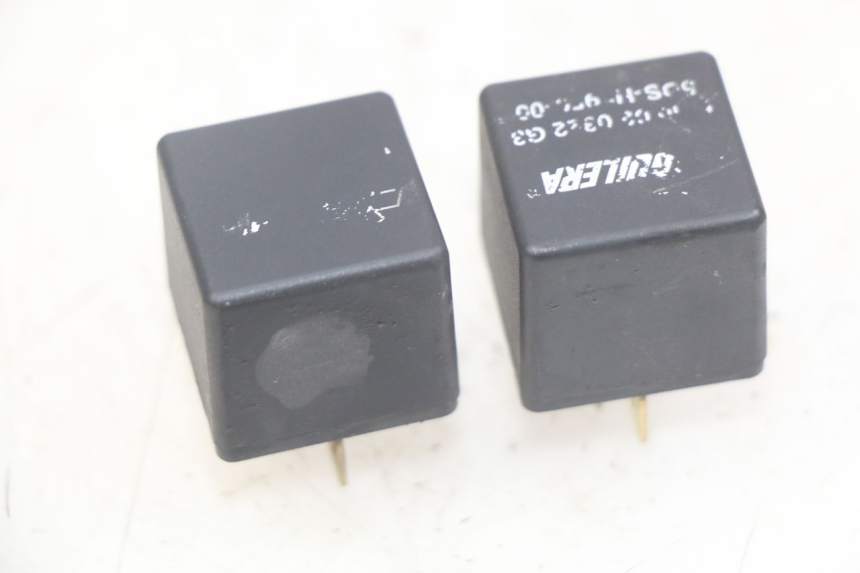 photo de ELECTRICAL RELAY YAMAHA YP MAJESTY 125 (2007 - 2010)