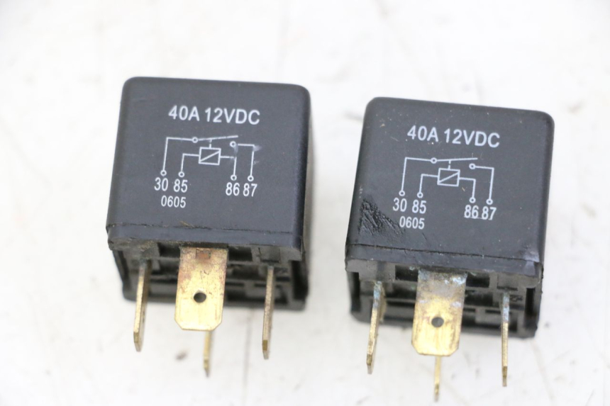 photo de ELECTRICAL RELAY YAMAHA YP MAJESTY 125 (2002 - 2006)