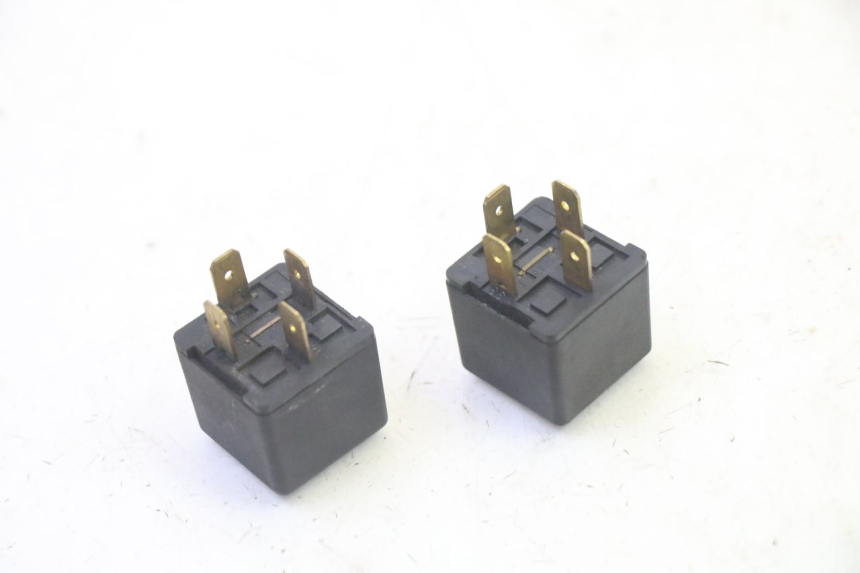 photo de ELECTRICAL RELAY YAMAHA YP MAJESTY 125 (2007 - 2010)