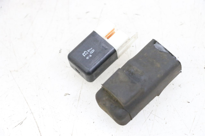 photo de RELAY KAWASAKI ZR 7 750 (1999 - 2001) - Component detail