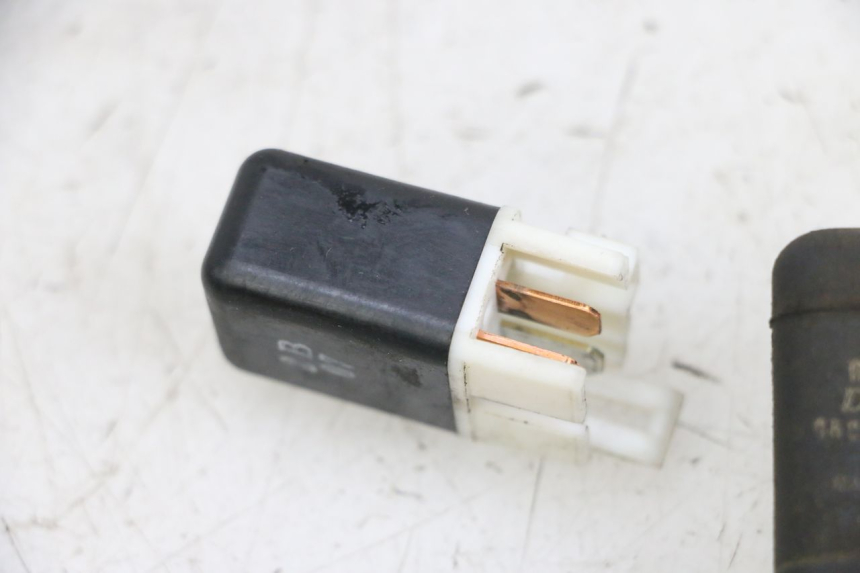 photo de RELAY KAWASAKI ZR 7 750 (1999 - 2001) - Technical close-up