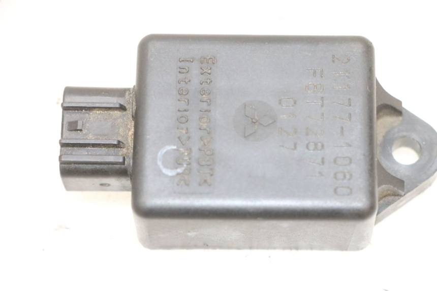 photo de RELAY KAWASAKI ZR 7 750 (1999 - 2001) - Main view