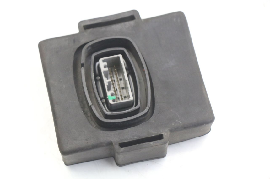 photo de HEADLIGHT RELAY HONDA FORZA 125 (2015 - 2016)