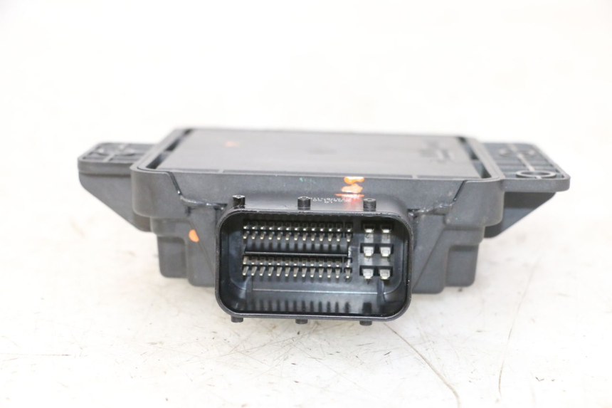 photo de ROLL LOCK RELAY PIAGGIO MP3 HPE 310 (2024 - 2025)