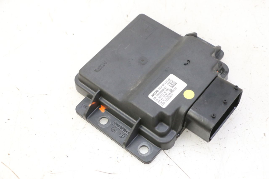 photo de ROLL LOCK RELAY PIAGGIO MP3 HPE 310 (2024 - 2025)