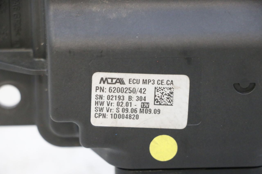 photo de ROLL LOCK RELAY PIAGGIO MP3 HPE 310 (2024 - 2025)