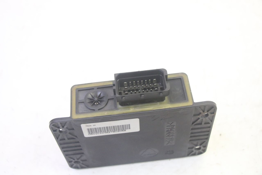 photo de RELAY ROLL LOCK PIAGGIO MP3 RL 250 (2007 - 2010) - Technical close-up