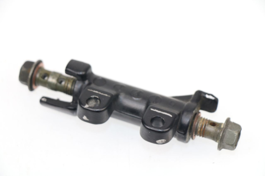 photo de BRAKE PROPORTIONING VALVE YAMAHA FZS FAZER 600 (2001 - 2003)